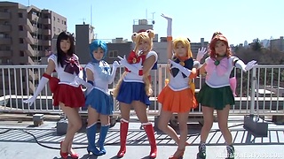 Kinky Japanese sort out sex with coupling of dispirited babes in cosplay