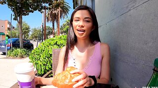 Outdoor dicking in HD POV video apropos hot Scarlett Alexis